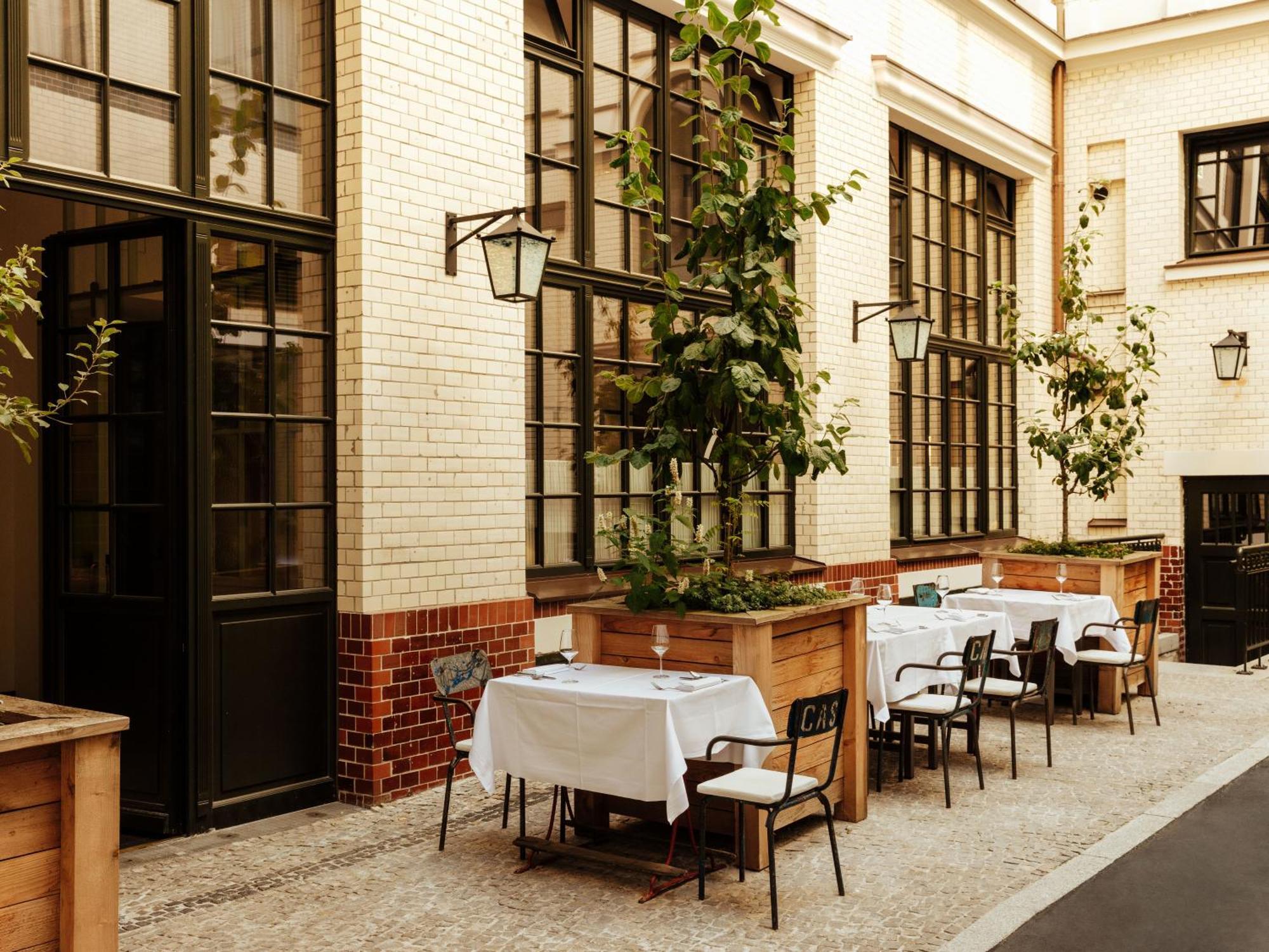 Boutique Hotel Chateau Royal Берлин Екстериор снимка Restaurant AOC